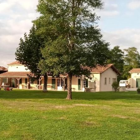 La Mancine Laulan Acomodação com café da manhã Jau-Dignac-et-Loirac Exterior foto